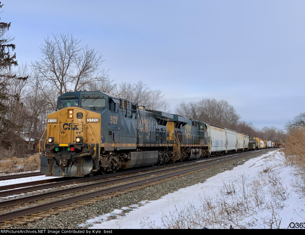 CSX 5120 on Q363